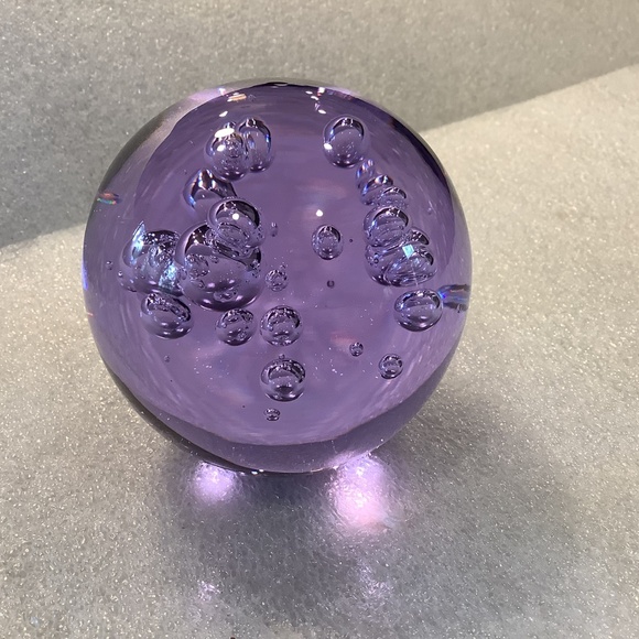 Purple Amethyst Paper Weight Art Glass With Bubbles - Made In Sweden 3 Inch - Picture 6 of 7